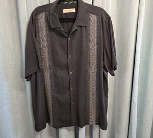 Tommy Bahama Black and Gray Patterned Shirt